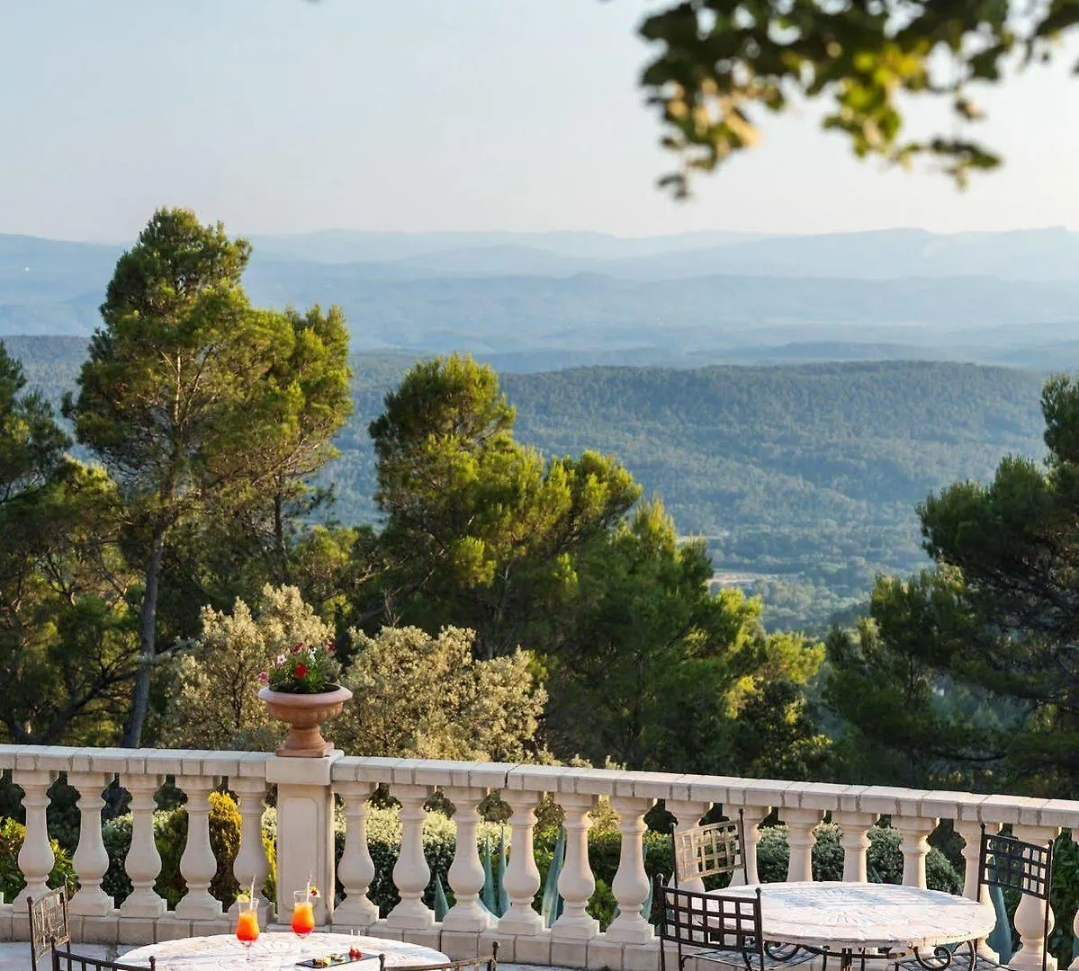La Bastide De Tourtour Hotel & Spa