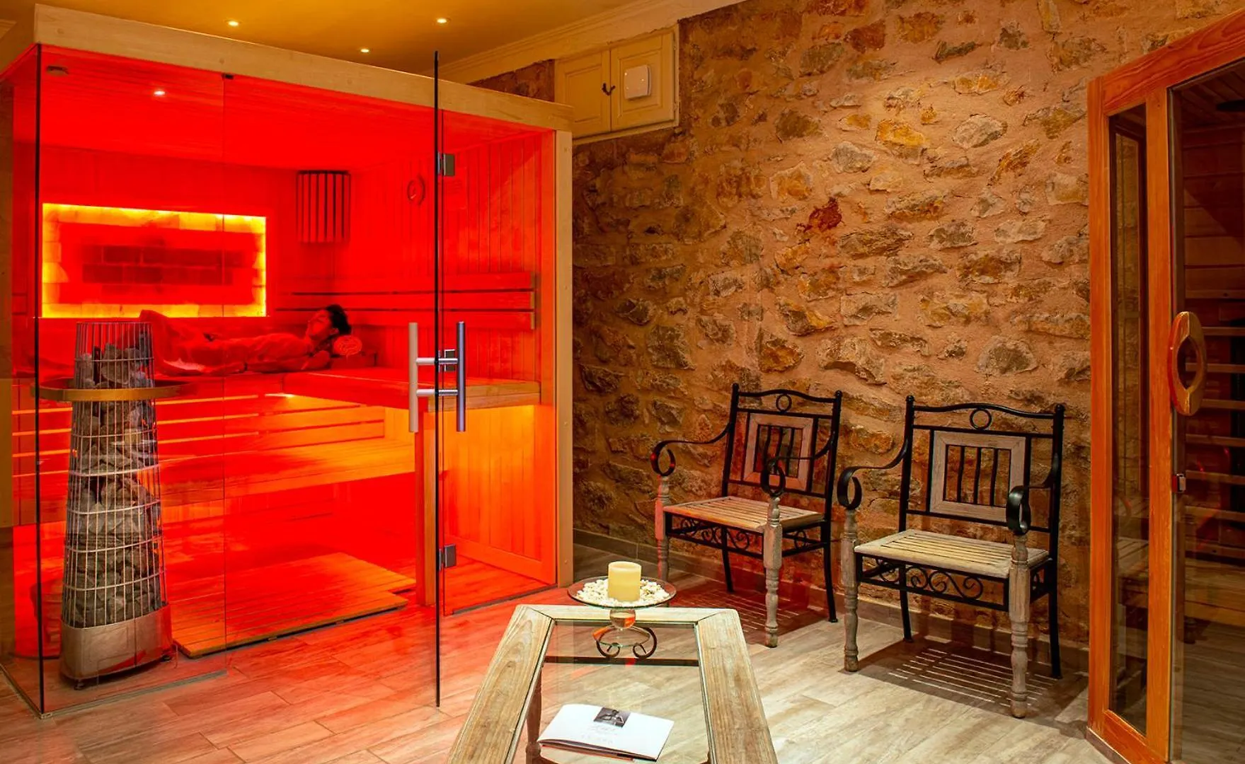 La Bastide De Tourtour Hotel & Spa 4*,